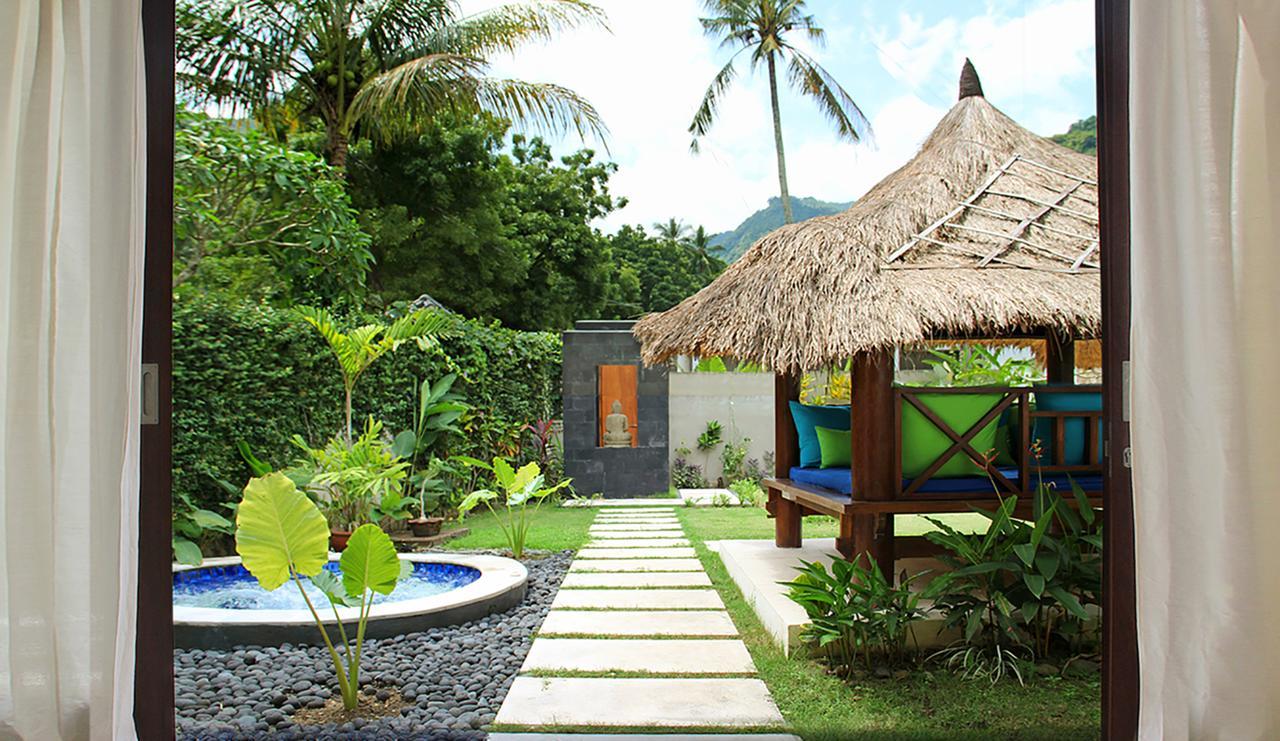 Simon'S Suite Mangsit Exterior photo
